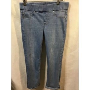 Liverpool the Capri 6/28